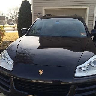 2008 cayenne s.. basalt black on very rare to find chestnut leather interior