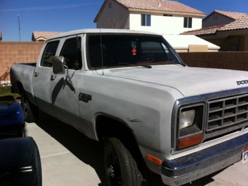 1985 Dodge W 350 1 Ton Crew Cab Truck, US $4,000.00, image 3