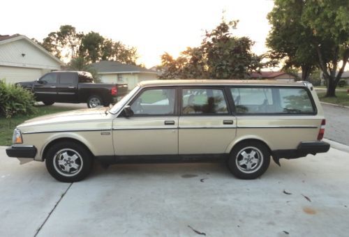 1990 volvo 240 dl wagon 4-door 2.3l