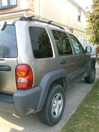 2004 jeep liberty sport 4x4 clean title with 160k miles