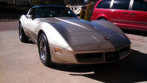 1982 c3 corvette collector edition, low mileage, but needs engine work