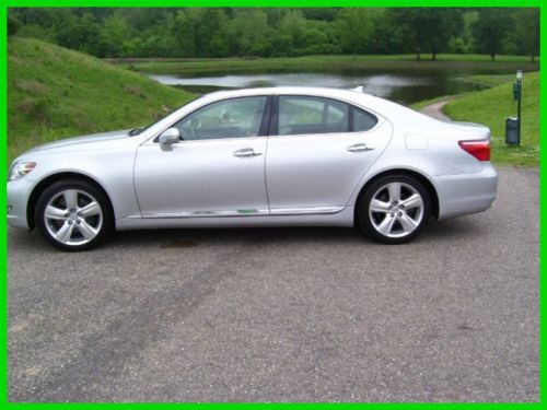 2011 used 4.6l v8 32v automatic rwd sedan premium