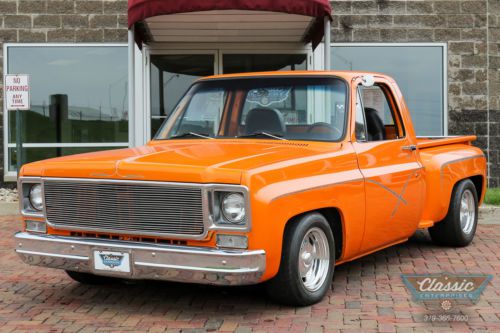 Fast classic custom chevy c-10 stepside pickup truck 4-speed and detailed 350 v8