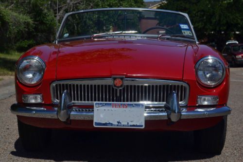 1967 mg mgb mki - metal dash - chrome bumpers - red and ready!!