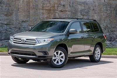 Low 24k miles,factory warranty,one owner,non smoker,loaded nicely,like new! safe