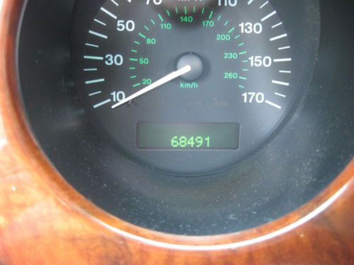 2002 Jaguar XK8 Base Convertible 2-Door 4.0L, image 6