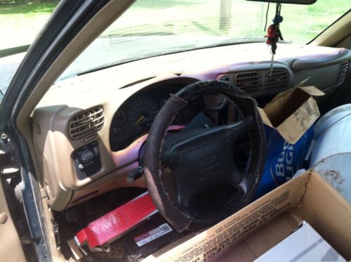 1998 Chevrolet S10 Base Standard Cab Pickup 2-Door 2.2L, image 4