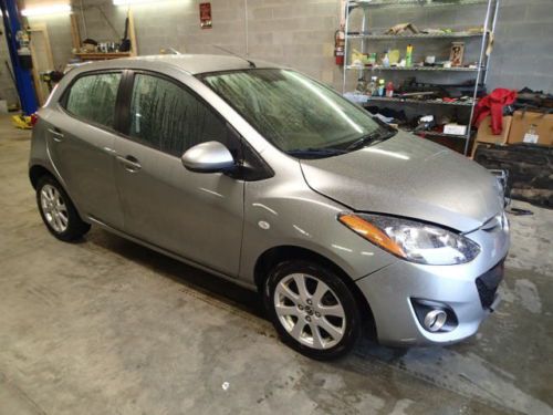 2013 mazda 2, salvage, damaged,wrecked, runs and drives, damaged