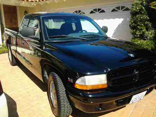 1998 Dodge Dakota Sport Extended Cab Pickup 2-Door 3.9L, image 2