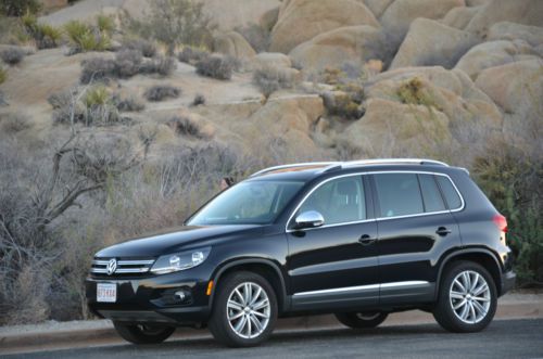 Vw tiguan se 4motion awd sunroof + nav low milles!! super clean