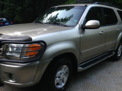Toyota sequoia sr5 4x4 -super low reserve family owned suv -$4k below book value