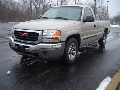 2006 gmc sierra reg. cab 2wd 4.3 vortec v6 automatic very clean