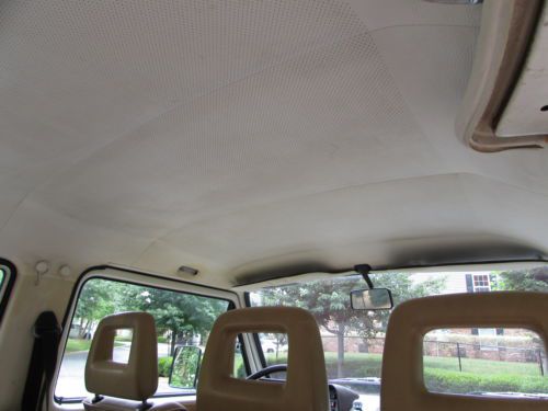 base/commercial model with bench seat, image 32