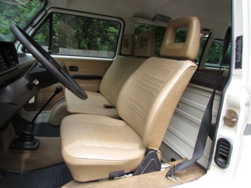 base/commercial model with bench seat, image 36