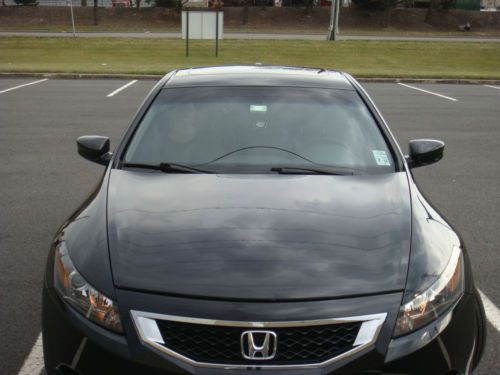 Accord coupe exl, 2009,23k, black on black, leather, remote start, sunroof,