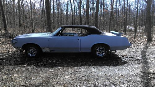 1970 oldsmobile cutlass convertible 442?