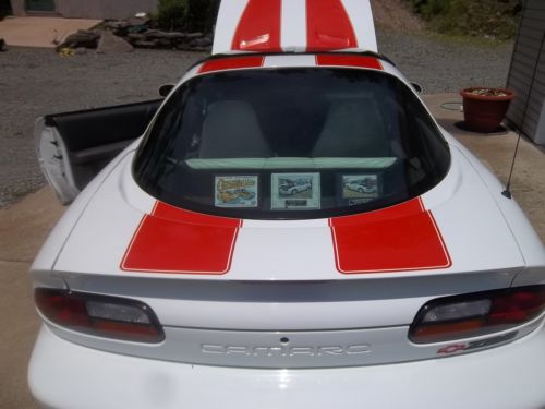 1997 CAMARO Z28 30TH ANNIVERSARY AWARD WINNER ! 13 K ORIG MILES ,6SPD LT1, US $15,900.00, image 5