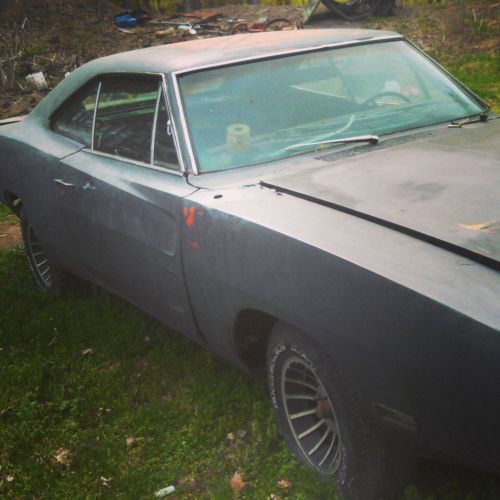 1970 dodge charger muscle car, image 2