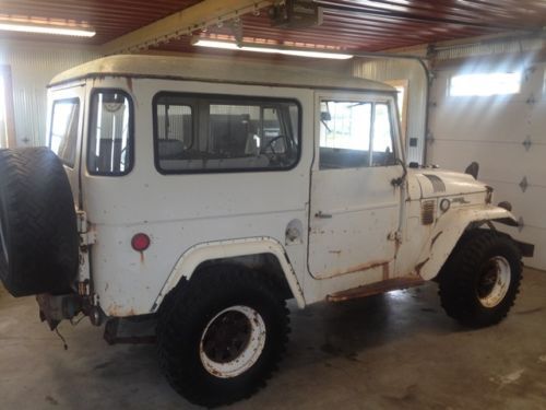 1968 fj40 toyota land cruiser *barn find*