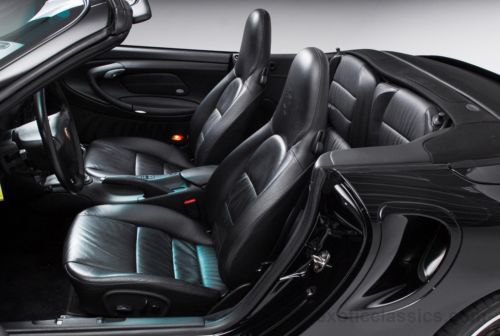 Porsche 911 Turbo - 25K Miles, manual 6-speed, 2 owner!, image 21