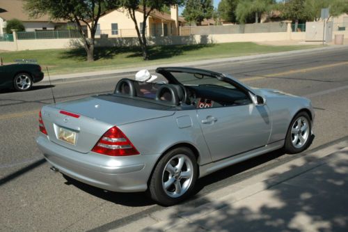 Slk 320 roadster sports package