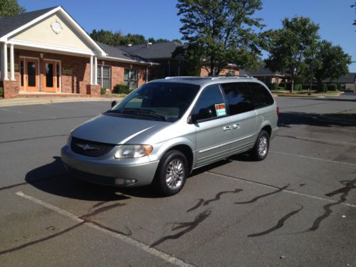 2003 chrysler town and country limited