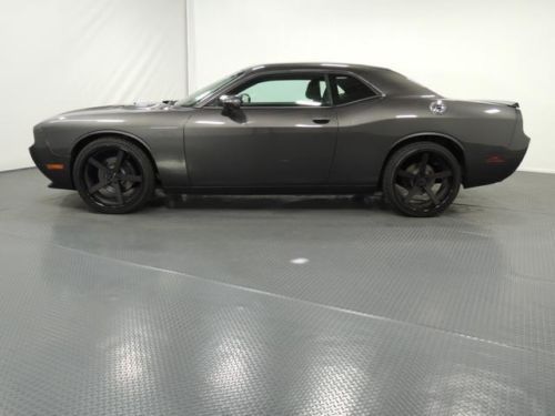 2013 dodge challenger r/t coupe 2-door 5.7l  we finance!!!!!!!!!