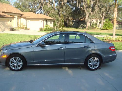 2011 mercedes-benz e350 4matic sedan 4-door  w/clean car fax &amp; factory warranty