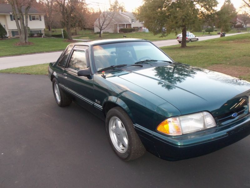 1992 ford mustang lx