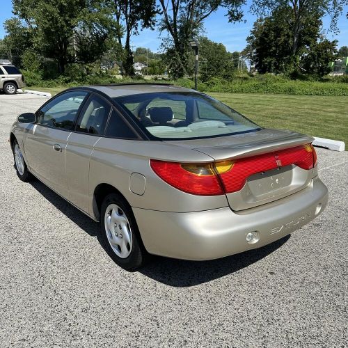 2001 saturn s-series only 17k miles 1 owner clean carfax non-smoker