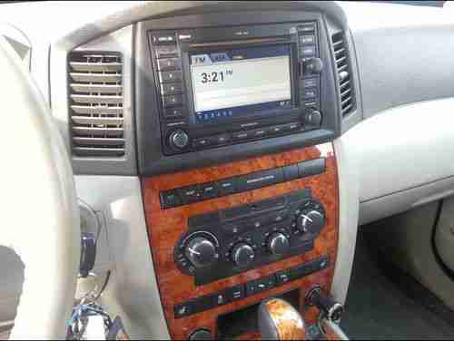 2006 Jeep Grand Cherokee Overland Sport Utility 4-Door 5.7L, US $12,800.00, image 3