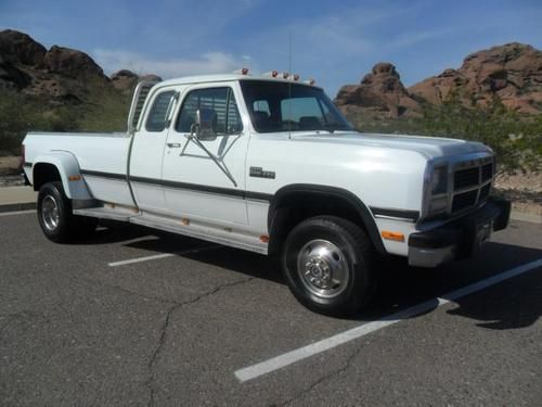 1993 dodge ram w350 ext cab 5 speed 4x4 cummins diesel dually w/ gear vendor