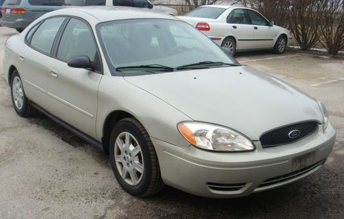 2006 ford taurus se