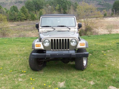 2005 wrangler x   6 spd   39k mi