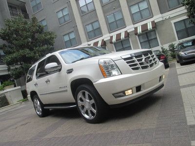 07 escalade awd sunroof htd seats navi back up camera xenon bose suv