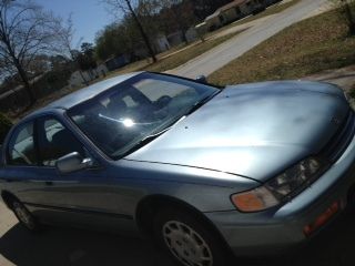 1994 honda accord lx sedan 4-door 2.2l