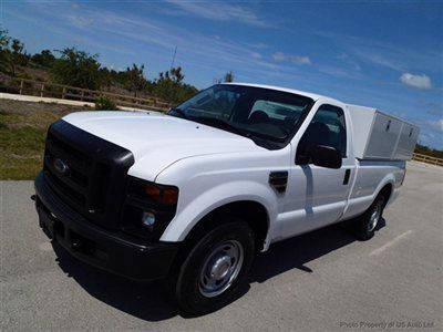 Xl 5.4l trition v8 clean carfax florida truck tommy gate hydraulic lift custom t