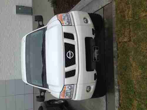 2012 Nissan Titan PRO-4X Crew Cab Pickup 4-Door 5.6L, US $34,998.00, image 2