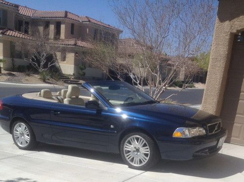 2004 volvo c70 base convertible 2-door 2.4l