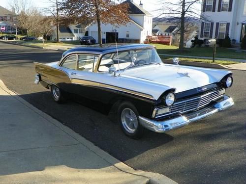 1957 fairlane 500 2dr post 390 w/4 speed