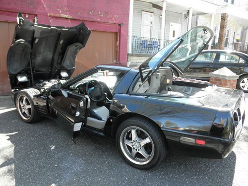 1992 chevrolet corvette base hatchback 2-door 5.7l