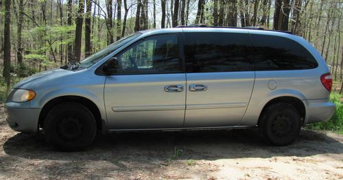 2005 dodge caravan mini passenger