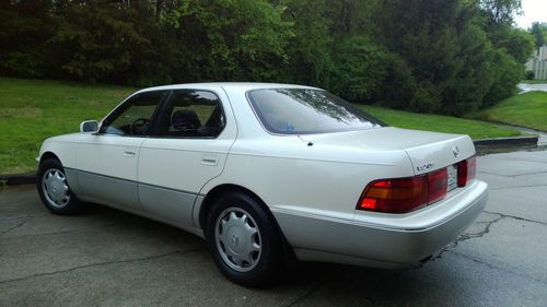 1993 lexus ls400 base sedan 4-door 4.0l    low mileage and no reserve