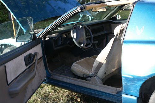1992 pontiac firebird base coupe 2-door 3.1l