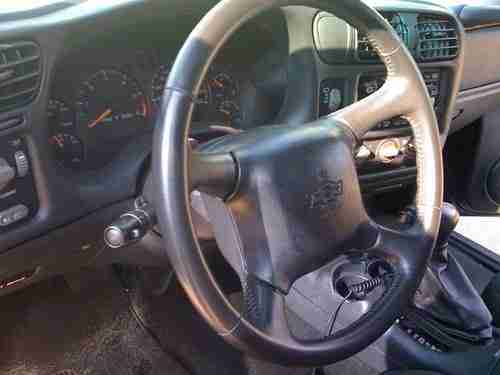 2003 Chevrolet Blazer Xtreme Sport Utility 2-Door 4.3L NO RESERVE, image 19