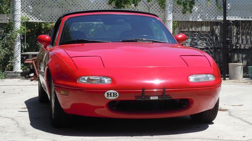 Good condition red 1991 mazda miata, no reserve!!