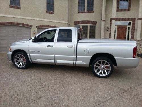 2005 dodge srt crew cab