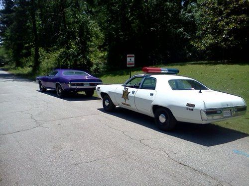 The dukes of hazzard  1971 plymouth satellite rosco p coltrane police car mopar