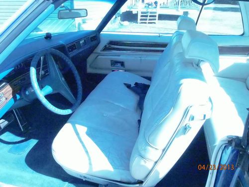 1972 Cadillac Coupe DeVille Restored Antique, image 2