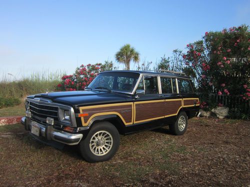 Grand wagoneer